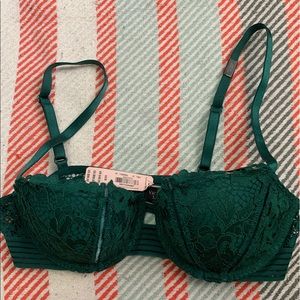 NWT VS Very Sexy Uplift Balconette Bra